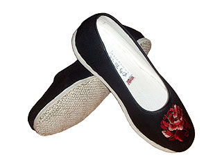 Chinese Handmade Embroidery Shoes with Red Peony