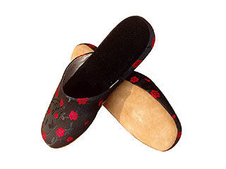 Chinese Handmade Embroidery Slippers